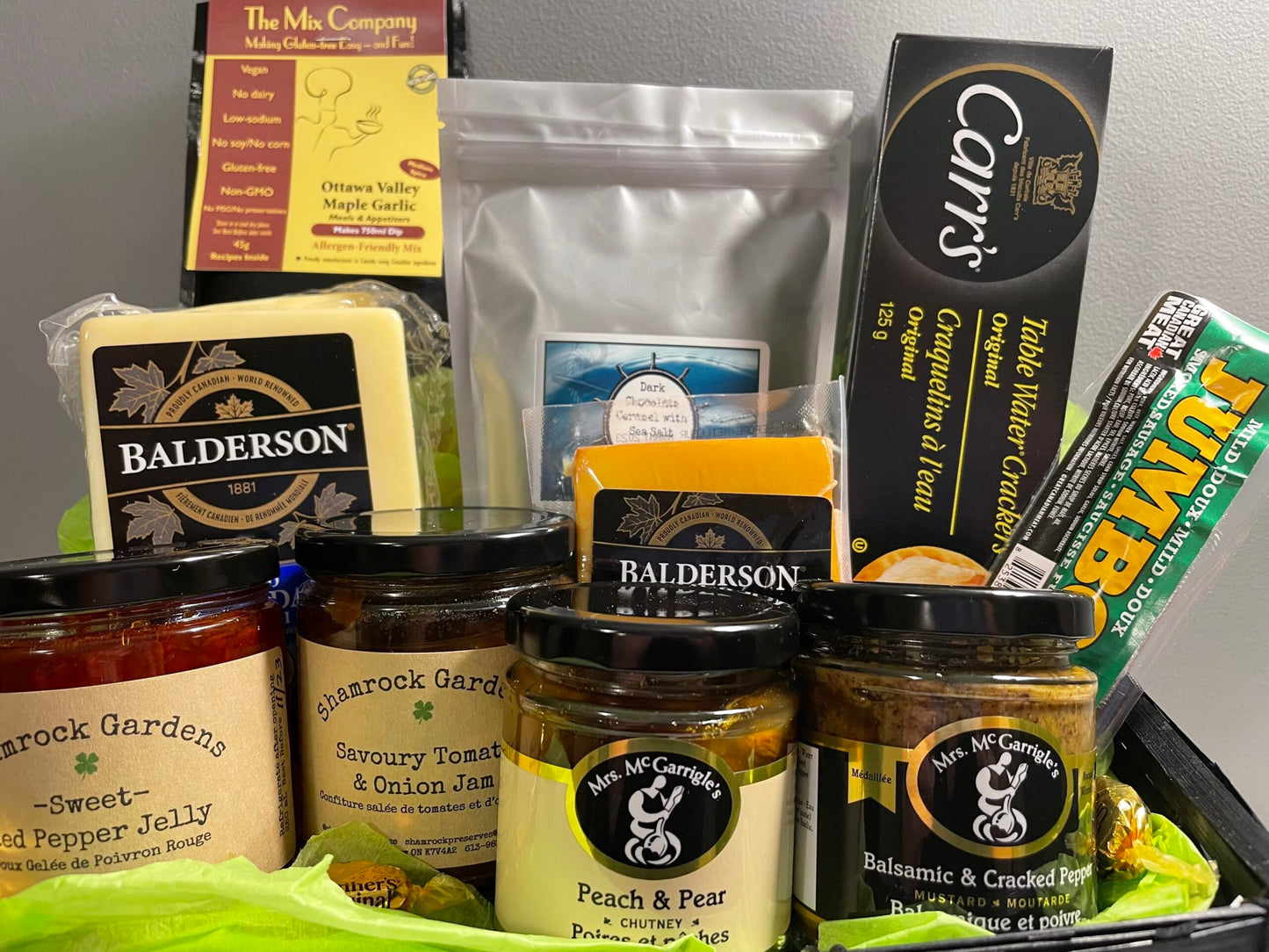 THE CHARTERURIE BOARD MIX BASKET