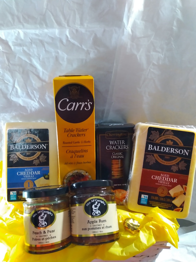PREMIUM CHEESE AND CHUTNEY BASKET